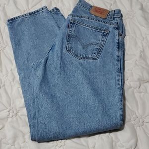 Levis 550 mom jeans fit